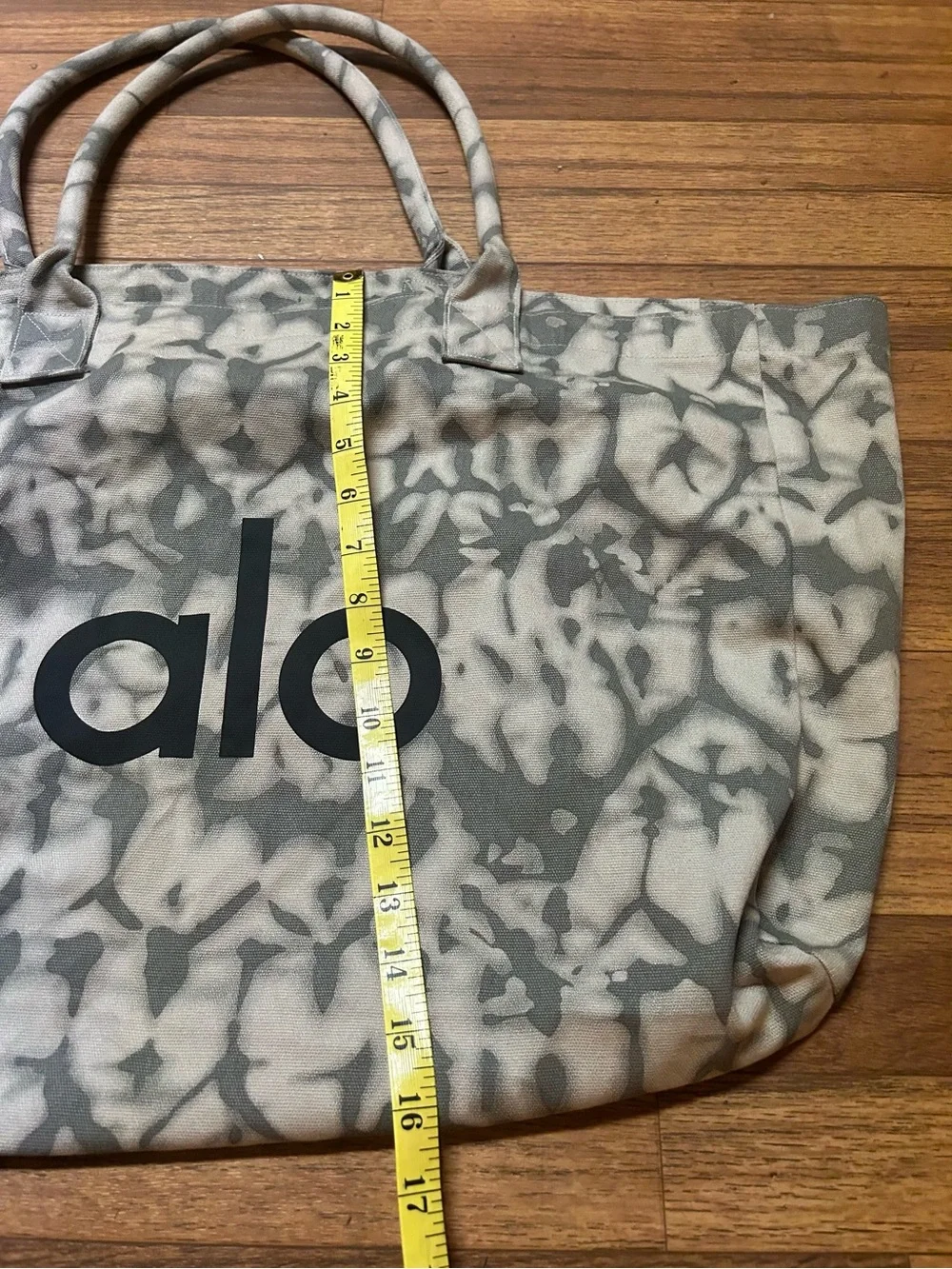 ALO Yoga Gray Tie-Dye Canvas Tote